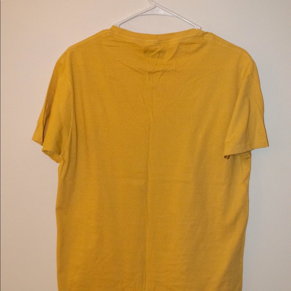 LEVI’S Tee - Picture 2 of 3